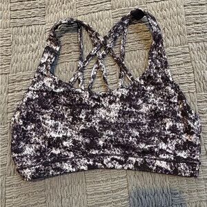 Lululemon sports bra